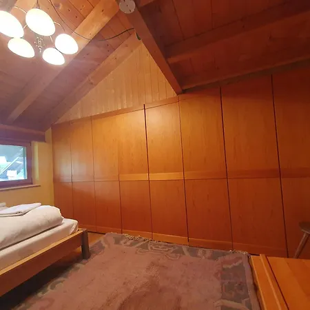 Guest house Sleep & Go - Gartenblickzimmer Mit Gemeinschaftsbad