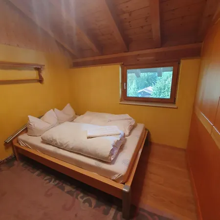 Sleep & Go - Gartenblickzimmer Mit Gemeinschaftsbad Guest house *